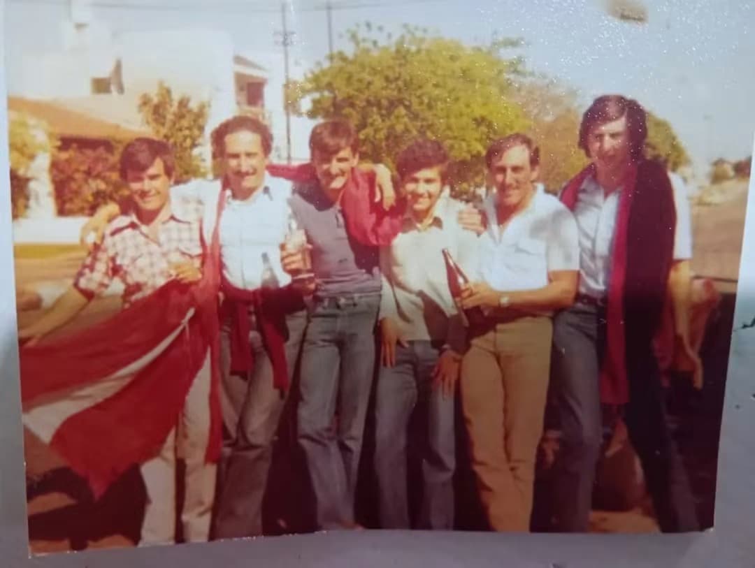 Grupo de simpatizantes de Juventud Unida en José C. Paz, 1979